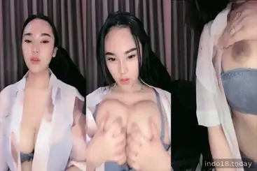 Mahasiswi body seksi coli live bikin penonton panas poster